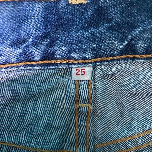 LEVIS DENIM SHORTS SZ 25 - Picture 3 of 4